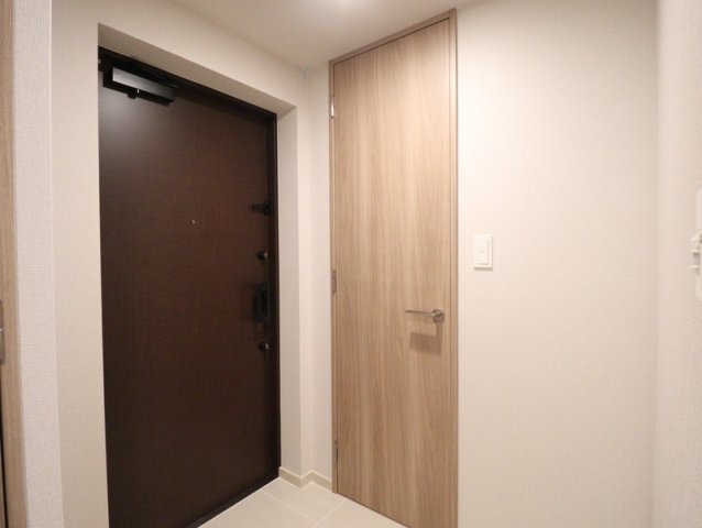 玄関　リバーガーデン四天王寺　玄関