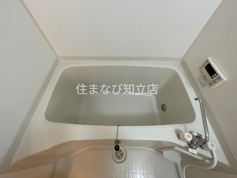 バス・シャワールーム　清掃前