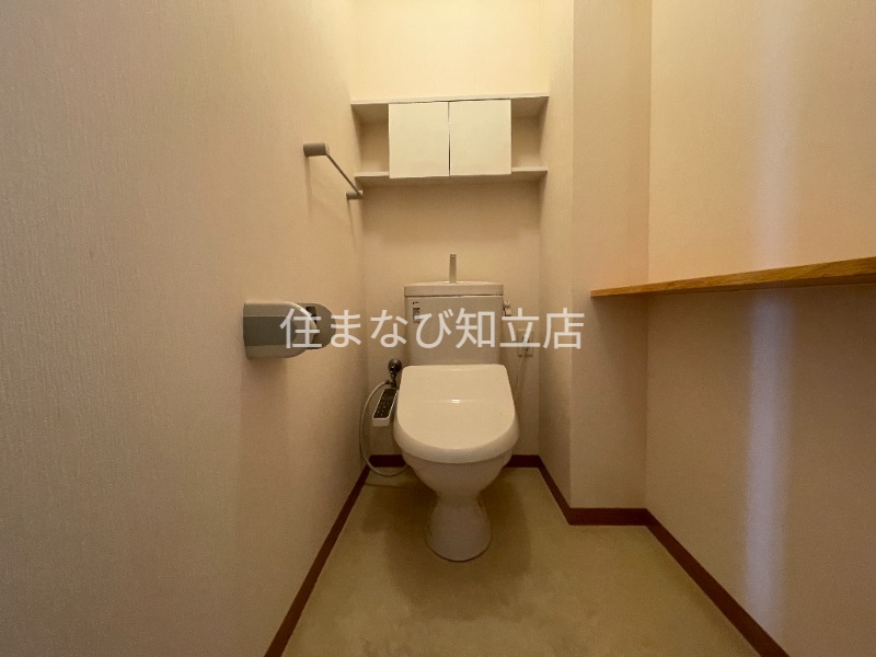 トイレ　清掃前