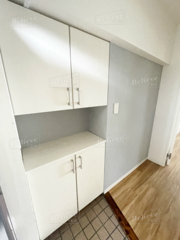 その他　シューズボックス付きの玄関です☆