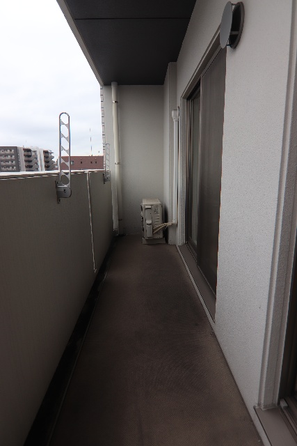 バルコニー　※別室の参考写真の為、現況優先です。