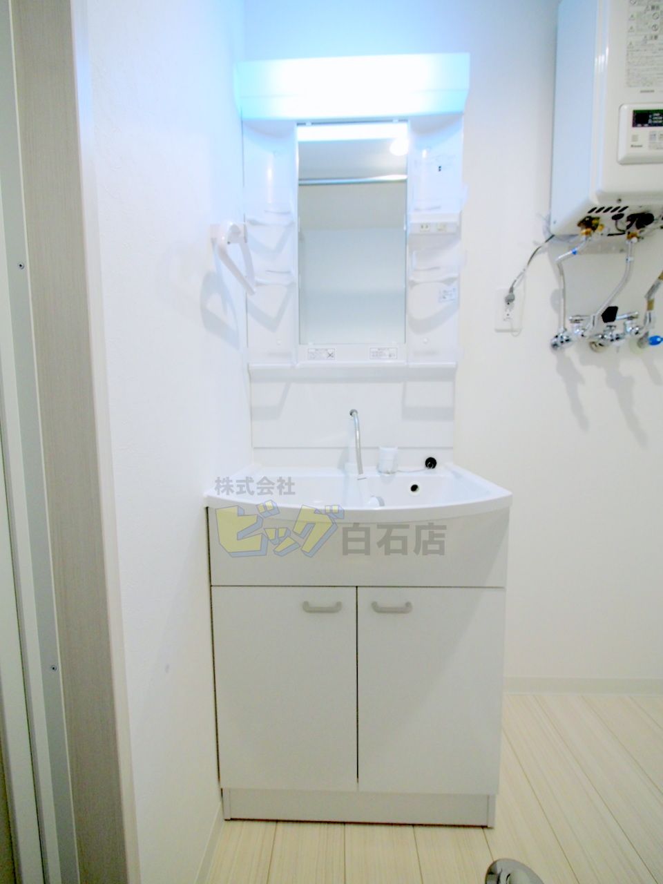 洗面設備　シャンプードレッサー完備♪