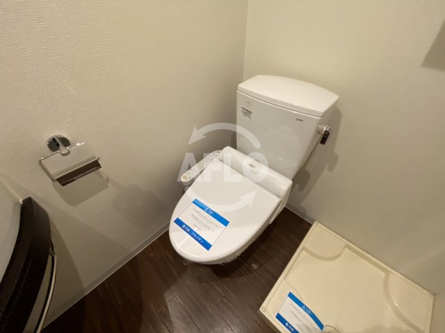 トイレ　メインステージ西天満T s SQUARE　温水洗浄便座