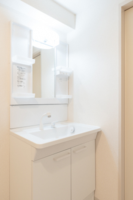 洗面設備　※写真は同タイプ住戸です。