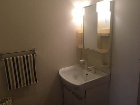 洗面設備　※他号室の写真です。