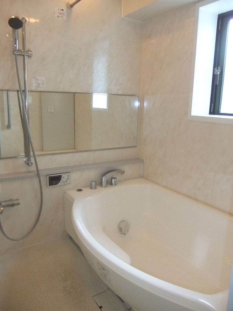 バス・シャワールーム　浴室※前回募集時参考写真