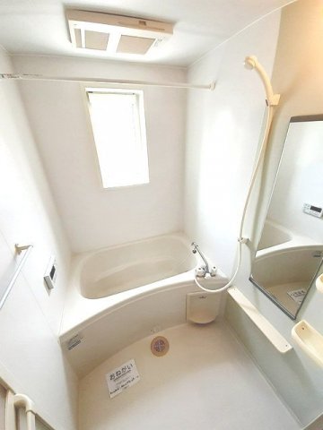 バス・シャワールーム　ゆったり過ごせるお風呂です