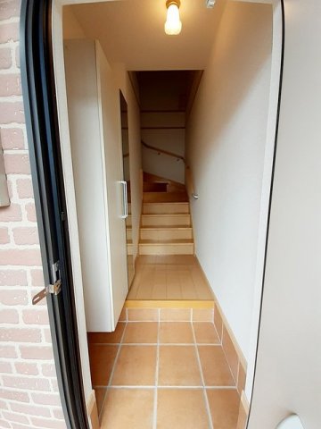 玄関　明るい玄関です