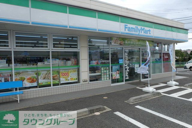 コンビニ　ファミリーマート南大泉五丁目店（コンビニ）まで500m