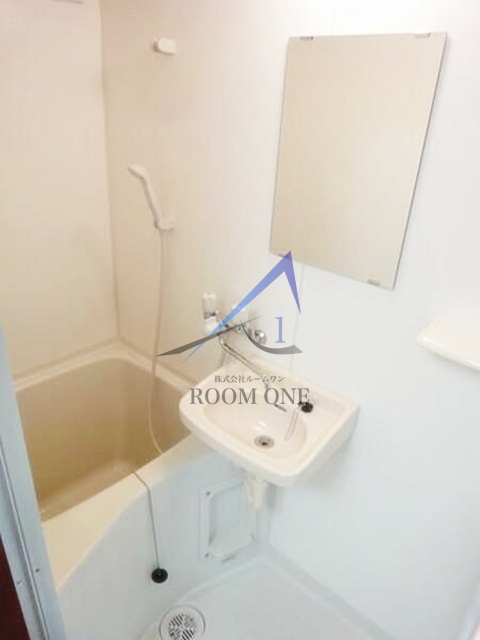 バス・シャワールーム　お風呂です。