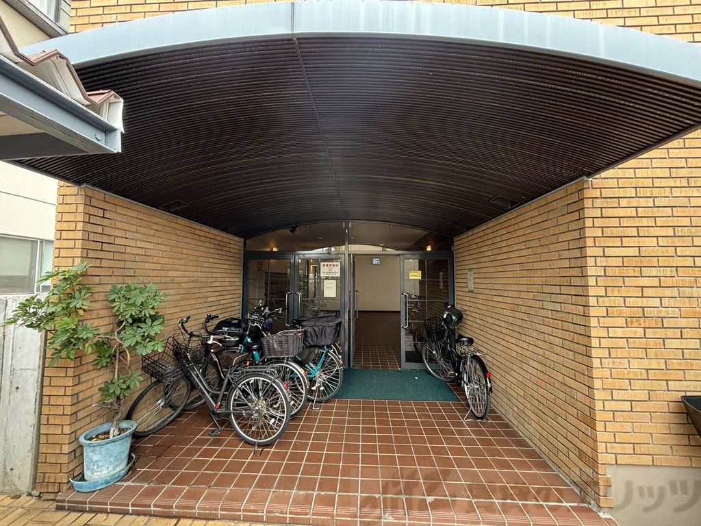 エントランス　エントランス