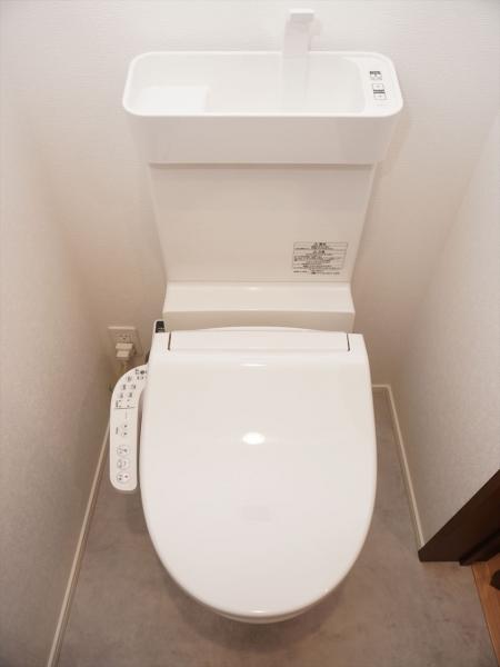 トイレ　トイレ