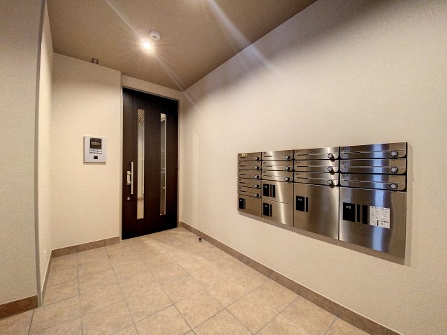 エントランス　エントランス