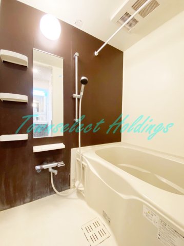 バス・シャワールーム　浴室乾燥付き♪