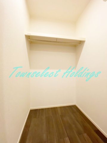 収納　ポール付きで使い勝手の良いクローゼット♪