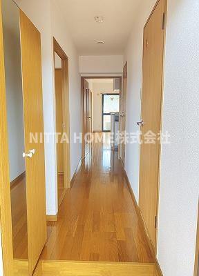 玄関　十分なスペースの玄関です★