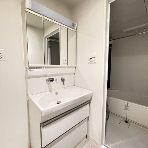 洗面設備　同仕様タイプです