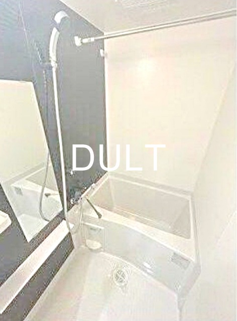 バス・シャワールーム　バスルームです。