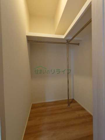 収納　ドゥーエ早稲田