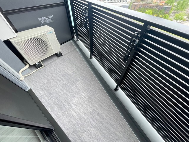 バルコニー　別の１号室です