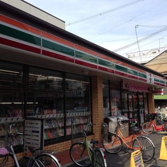 コンビニ　セブンイレブン近鉄長瀬駅北店（コンビニ）まで245m