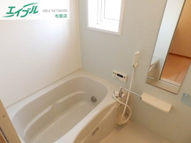 バス・シャワールーム　同型別室のお写真です