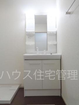 洗面設備　洗髪洗面化粧台