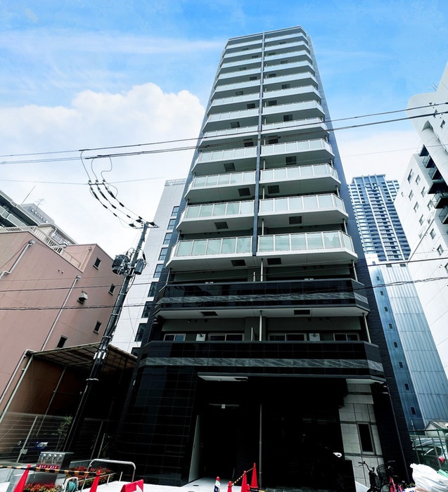 建物外観　建築中