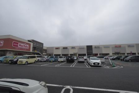 ショッピングセンター　イオンタウン（ショッピングセンター）まで850m