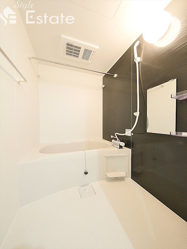 バス・シャワールーム　同仕様内装