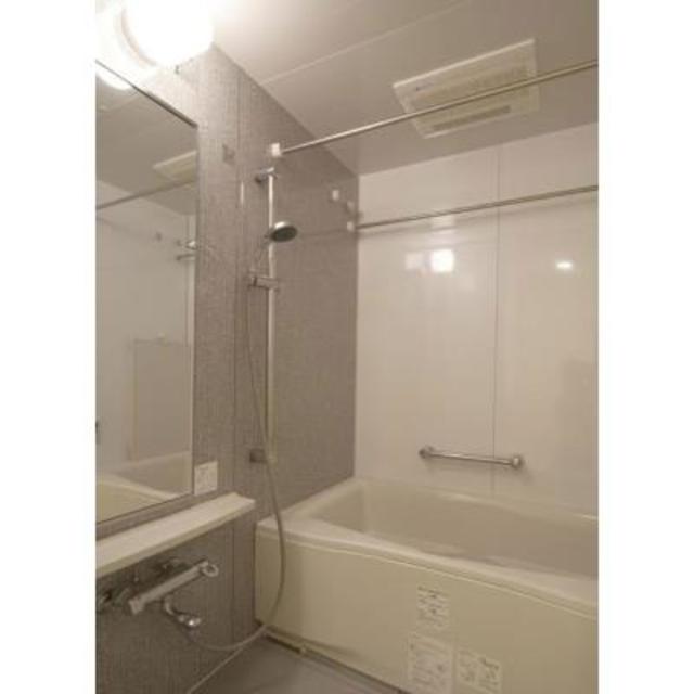 バス・シャワールーム　※写真は同タイプ住戸です。