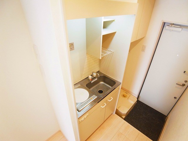 キッチン　同一物件参考写真