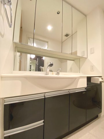 洗面設備　※参考写真