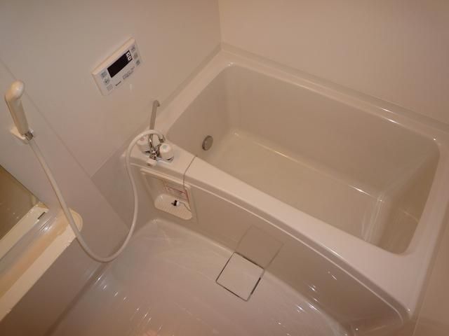 バス・シャワールーム　追い焚きつき