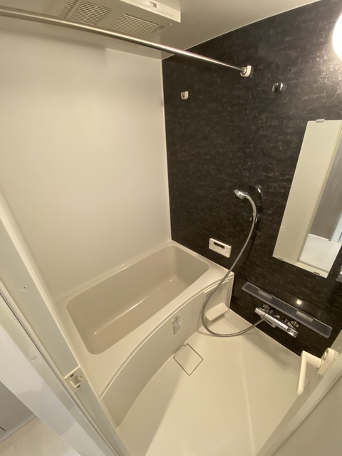 バス・シャワールーム　浴室乾燥機付き