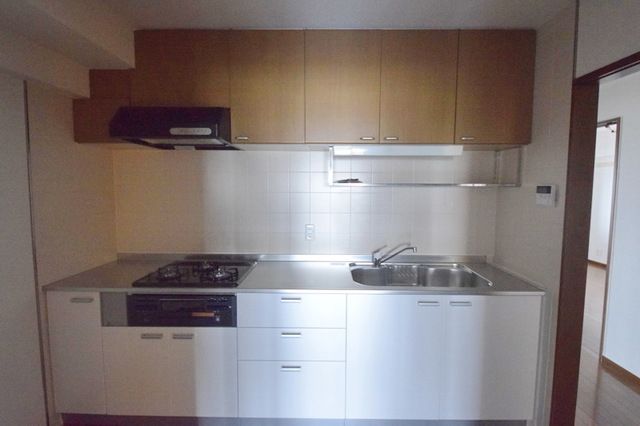 キッチン　システムキッチン（ガスコンロ新品）