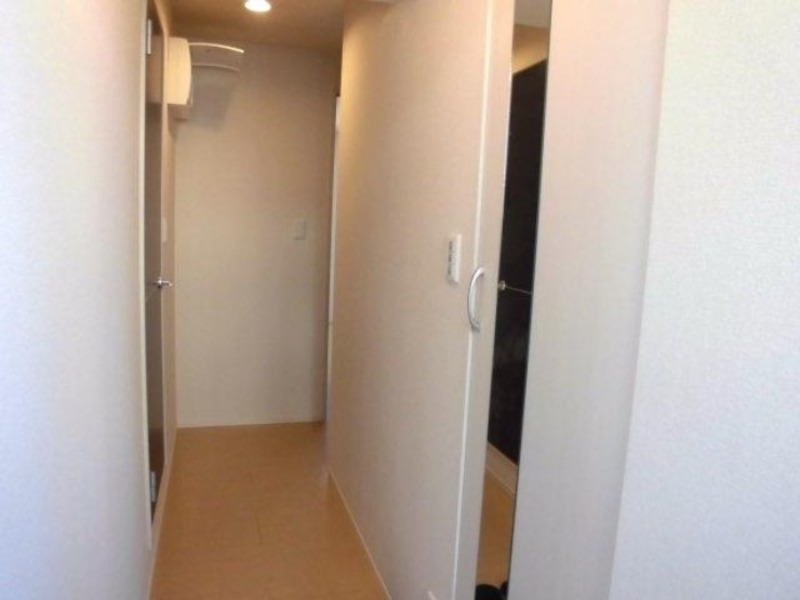 玄関　図面と現状に相違がある場合には現状を優先