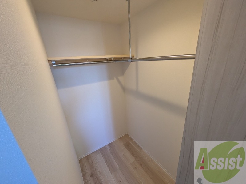 収納　寝室の収納になります。広々としてたくさん収納できます。