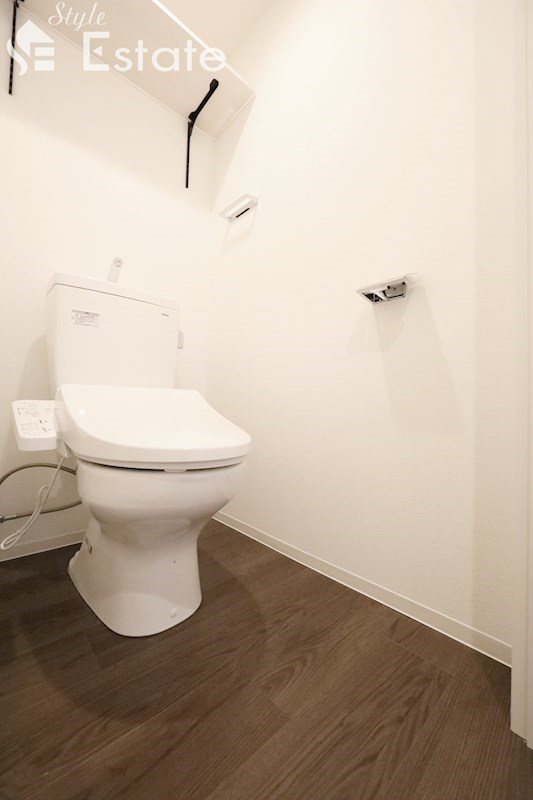 トイレ　同仕様内装