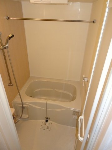 バス・シャワールーム　日々の暮らしに欠かせないお風呂です