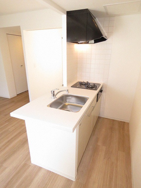 キッチン　人気の対面システムキッチンタイプです！