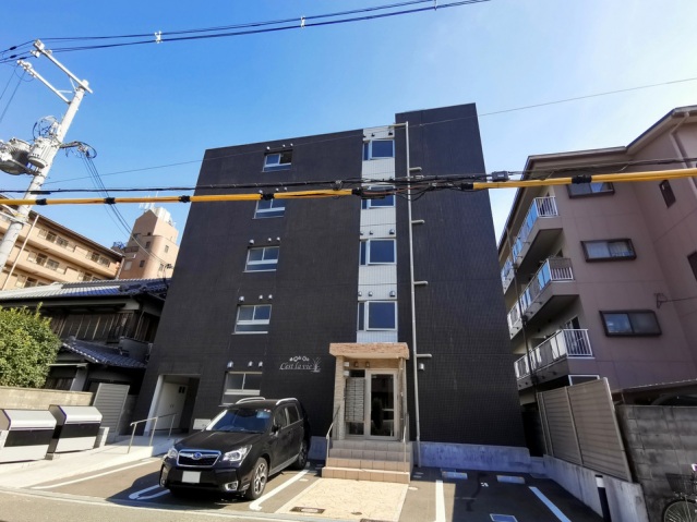 建物外観　遮音性の高い鉄筋造