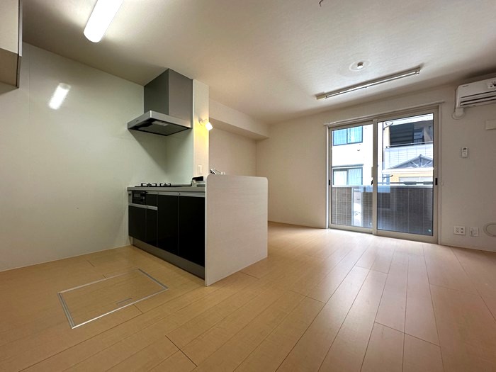 居室・リビング　東向きリビングダイニングキッチン12帖☆バルコニーに繋がるお