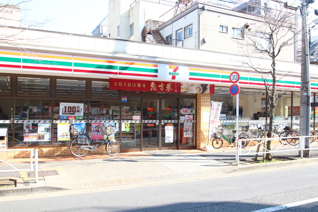 コンビニ　セブンイレブン（コンビニ）まで362m