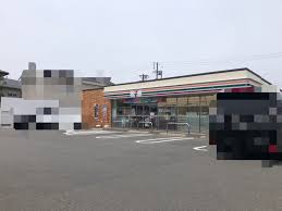 コンビニ　セブンイレブン一宮伝法寺店（コンビニ）まで611m