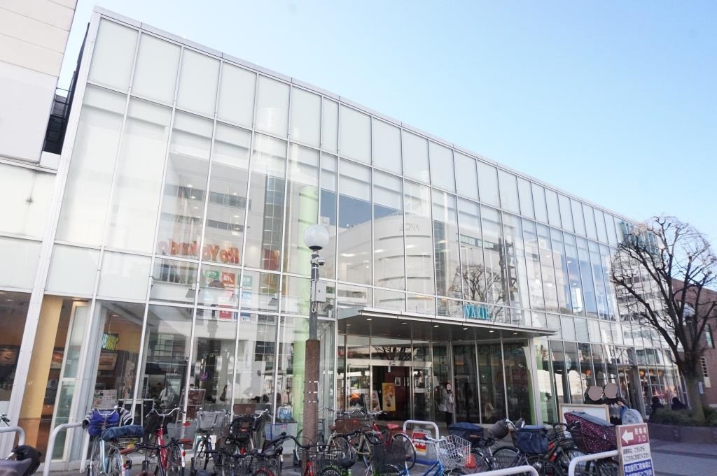 ショッピングセンター　草加VARIE(ヴァリエ)（ショッピングセンター）まで521m