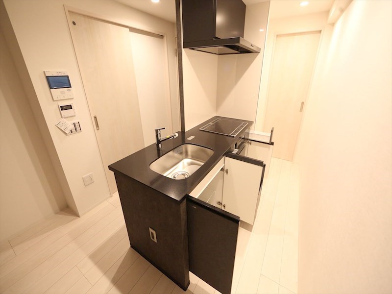 キッチン　システムキッチン（ＩＨ3口コンログリル付）カウンターキッチン