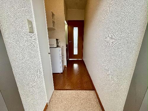 玄関　設備・仕様は号室により異なる為、現況を優先いたします。