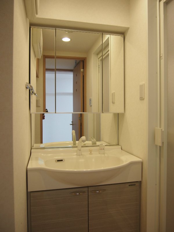 洗面設備　独立洗面台