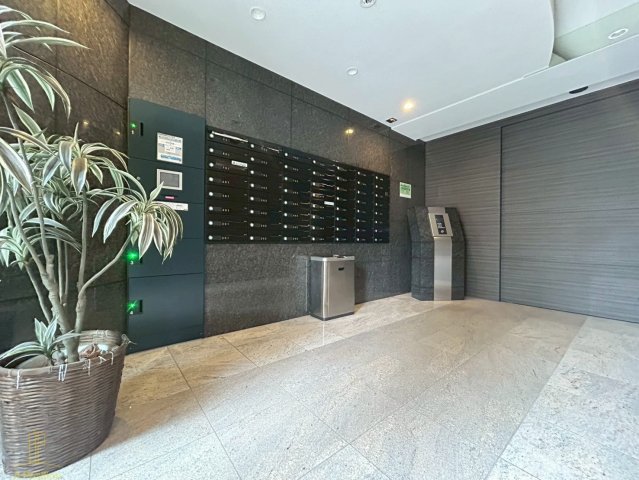 ロビー　ウエンズ大阪城北